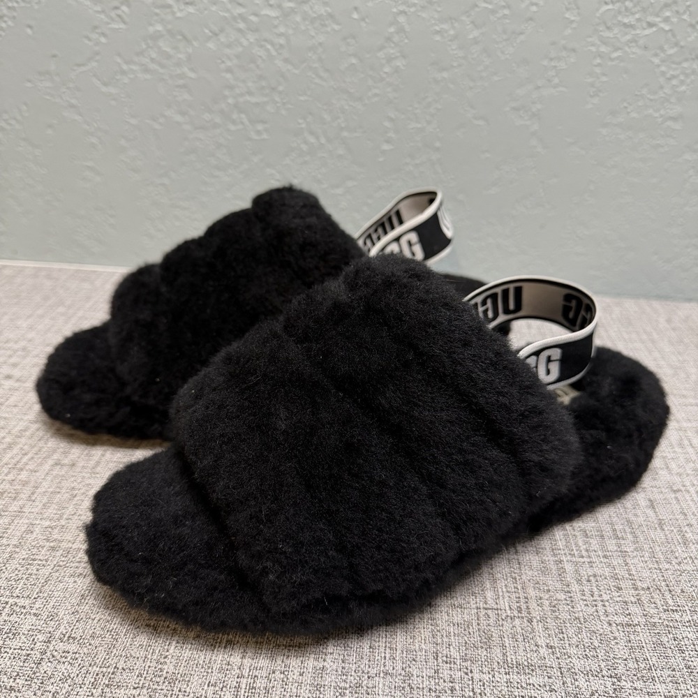 UGG Fluff Yeah Slide Slippers Womens 8 Black Sheepskin Slingback 1095119